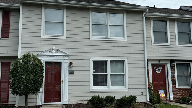 Foto del edificio - Good Value 3 BR / 1.5 Bath Glen Allen Townhome with Fenced Yard