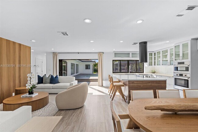 Foto del edificio - 116 W 1st Ct