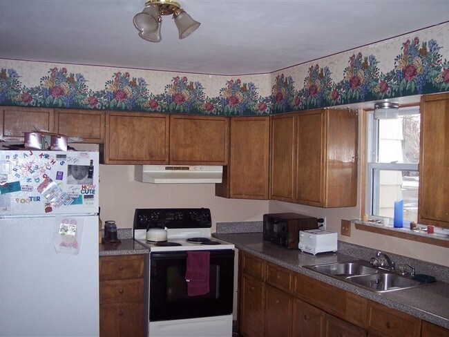 Foto del edificio - 4112 Stillwell Ave
