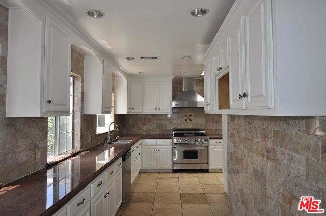 Building Photo - 237 S Wetherly Dr