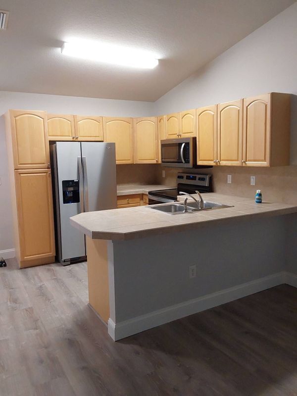 Foto del edificio - 9 Pony Express Dr