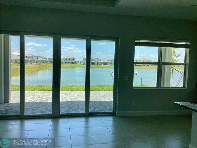 Foto del edificio - 14046 Spruce Pne Dr