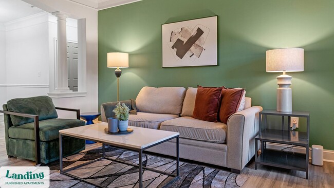 Building Photo - 925 Canterbury Rd NE