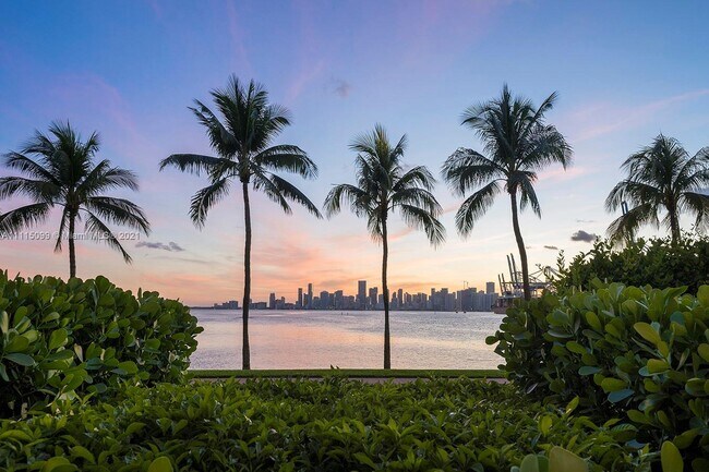 Building Photo - 5313 Fisher Island Dr