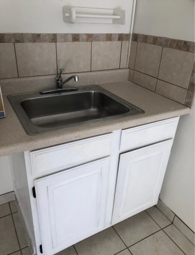 Foto del edificio - 1430 W Cactus Wren Dr