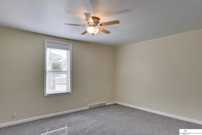 Building Photo - 3315 Laurel Ave