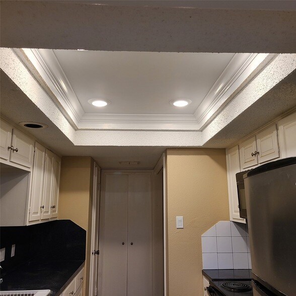 Foto del edificio - 14389 Misty Meadow Ln