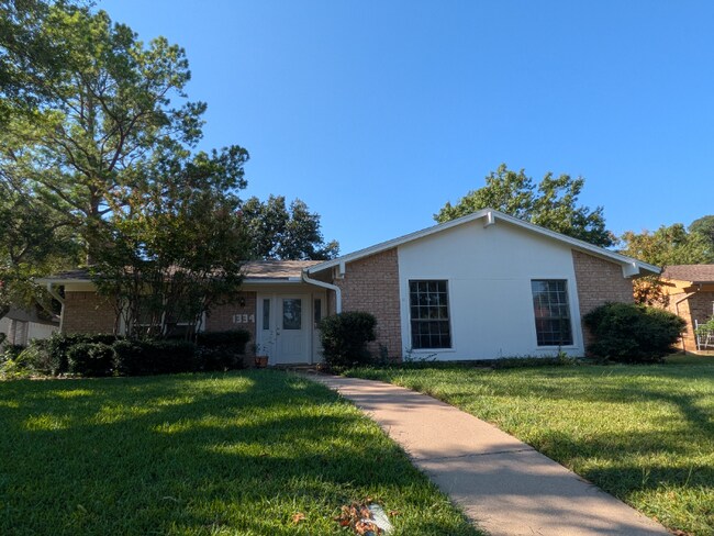 Foto del edificio - 1334 Evergreen Dr