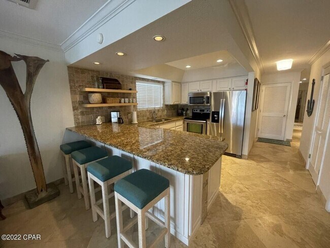 Foto del edificio - 8501 N. Lagoon Drive