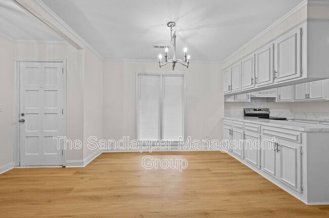 Photo - 827 O'Sullivan Dr House