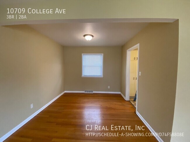 Foto del edificio - 10709 College Ave