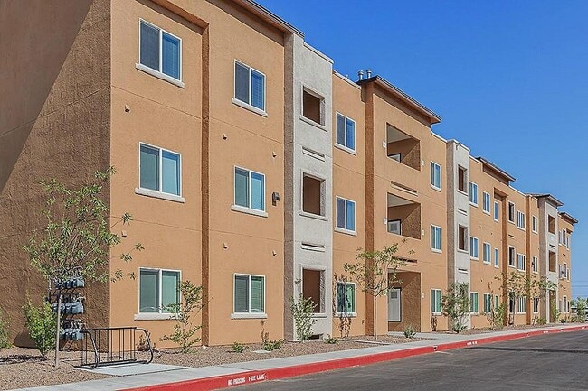 Building Photo - 1330 New Harvest Pl