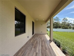 Building Photo - 469 Woodman Dr