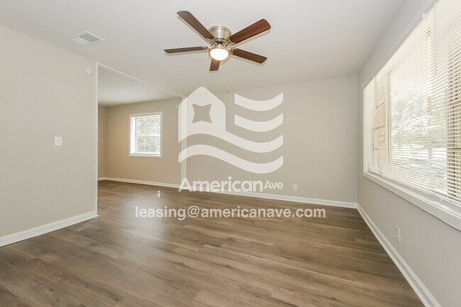 Foto del edificio - 4758 Wellborn Dr