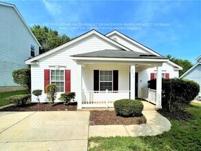 Building Photo - 3049 Parade Ln SW