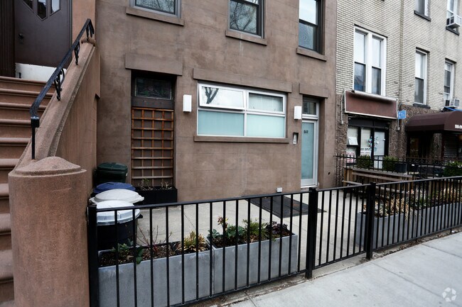 Foto del edificio - 512 Henry St
