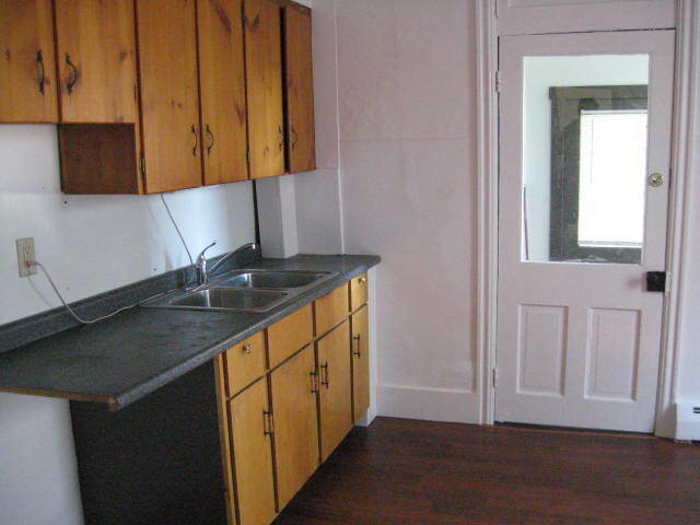 Building Photo - 430 E Guilford St