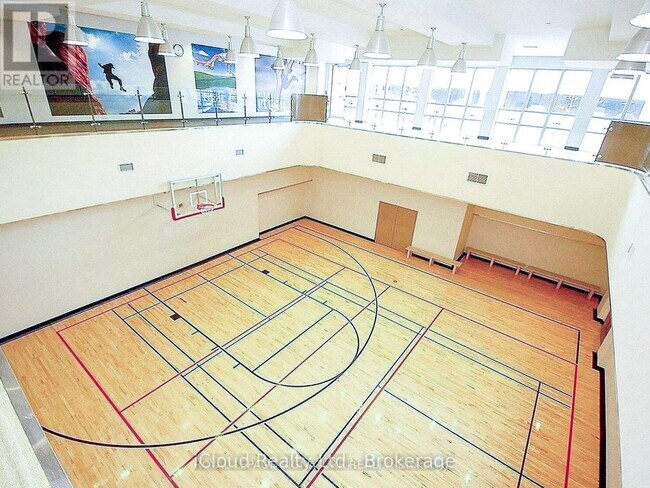 Building Photo - 80 Absolute Ave