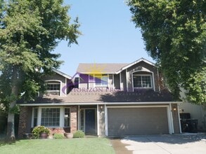 Building Photo - 2801 Toronja Way