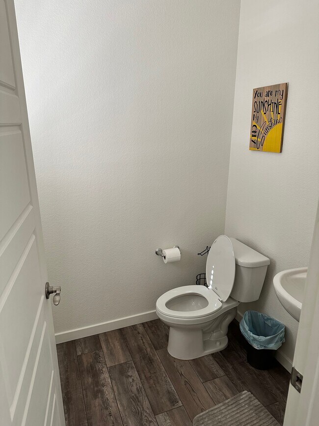 Downstairs half bath - 6914 Green Stalk Cir