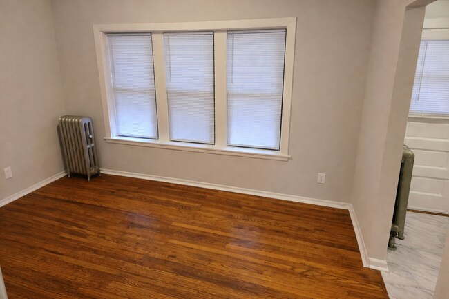 Foto del edificio - 6710 S Merrill Ave