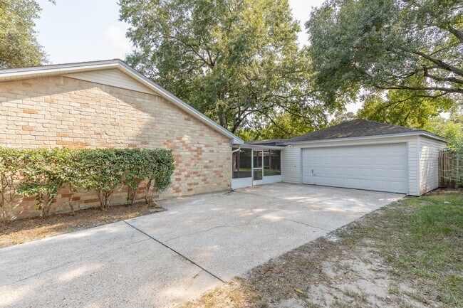 Foto del edificio - 4011 Flint Creek Dr