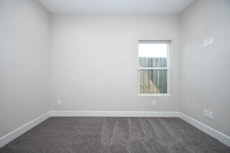 Building Photo - 5904 Gardendale Dr