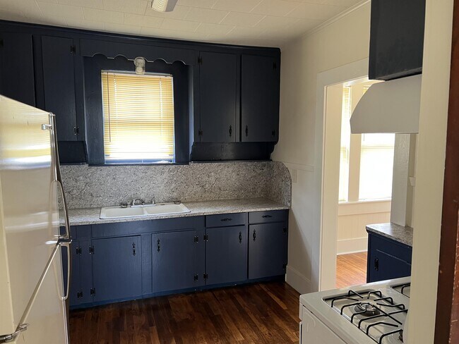 Foto del edificio - 817 6th St