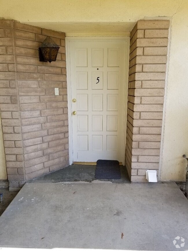 Building Photo - 5101 Appleblossom Dr