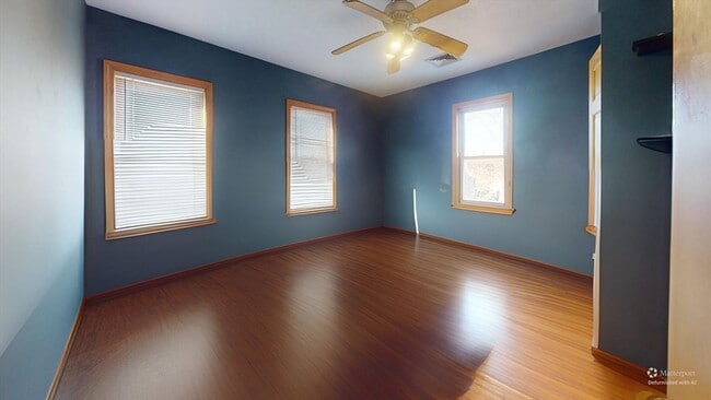 Foto del edificio - 49-49 Rockwell St