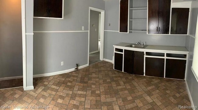 Foto del edificio - 13510 Dale St