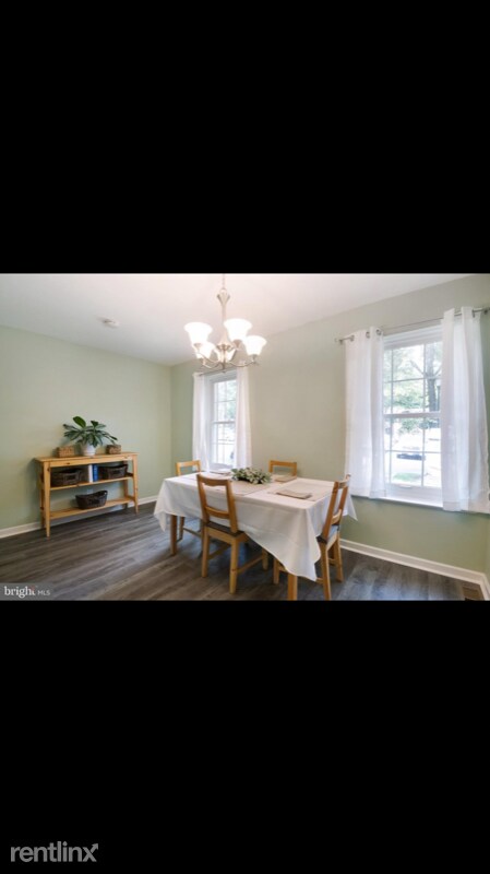 Foto del edificio - 4 br, 3 bath Townhome - 9065 Lambskin Ln