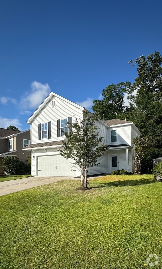 Building Photo - 1545 Oldenburg Dr