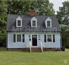 Building Photo - 1015 S Duke St