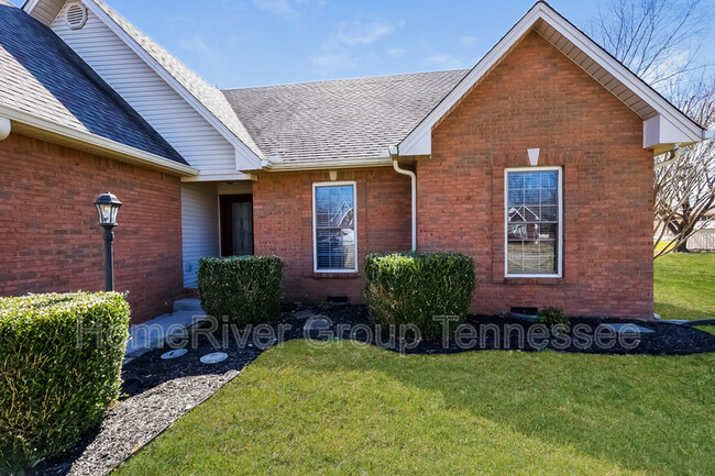 Building Photo - 108 Foxrun