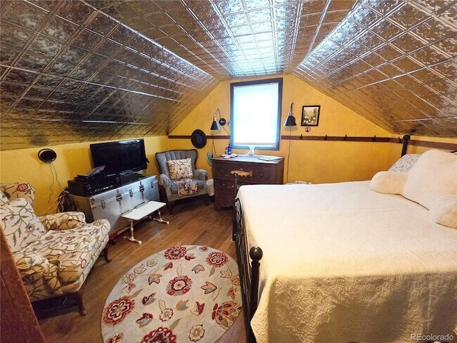 Foto del edificio - 708 Griffith St