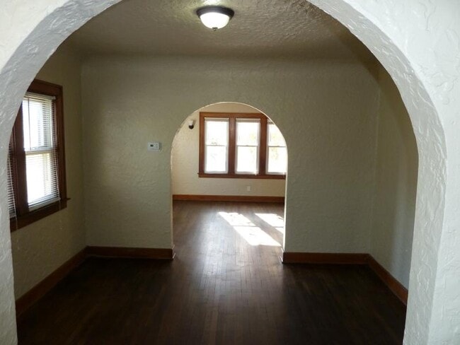 Building Photo - 719 11th St NW