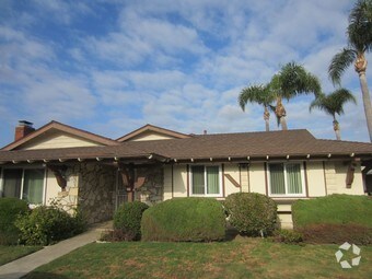 Primary Photo - 16661 Bartlett Ln