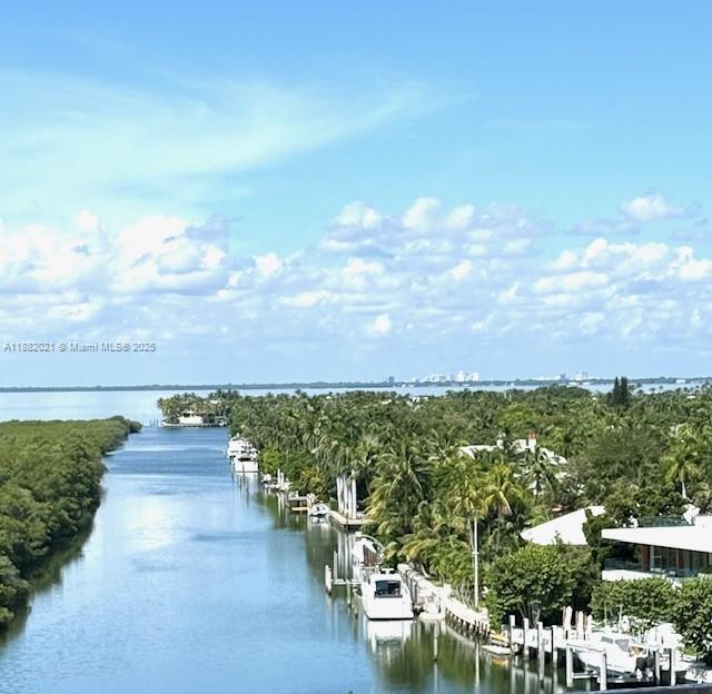 Foto principal - 1121 Crandon Blvd