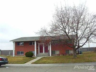 Primary Photo - 815 S White Cloud Dr