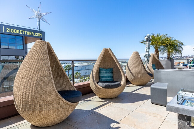 Rooftop - AV8 Little Italy