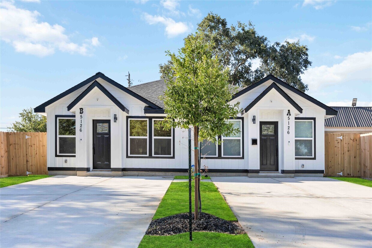 Foto principal - 5126 Pershing St