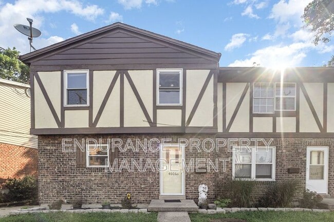 Foto del edificio - 4606 Glenway Ave