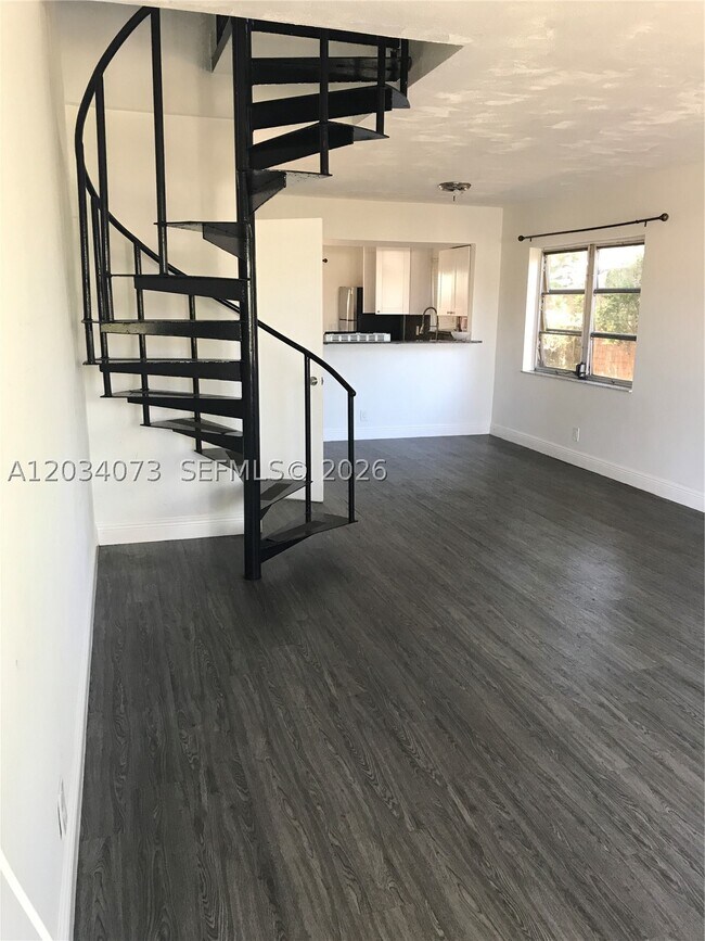 Foto del edificio - 2444 SW 58th St