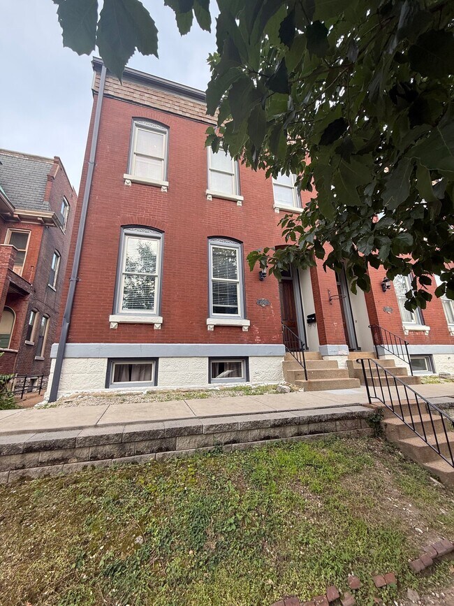 Foto del edificio - 2702 S 13th St