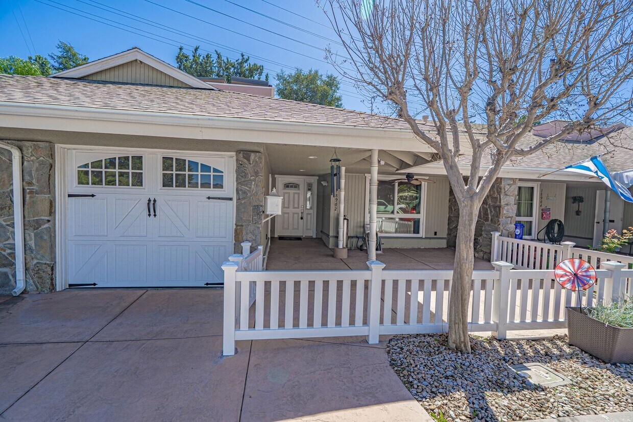 Foto principal - COMING SOON! 55+ Friendly Valley Community...