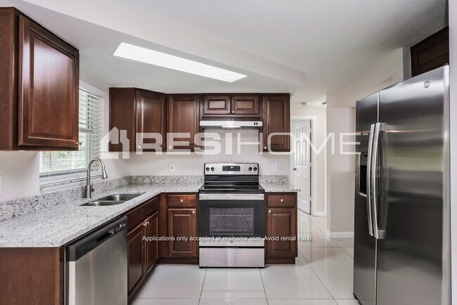 Foto del edificio - 9415 Palm Ave