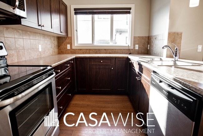 Building Photo - 1403 Cunningham Dr SW