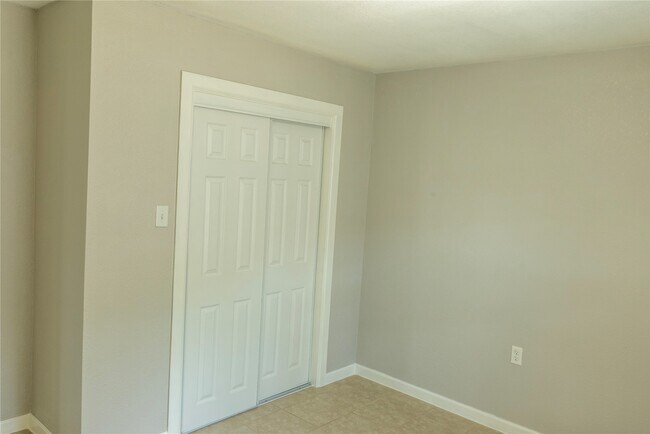 Foto del edificio - 537 Cottontail Dr