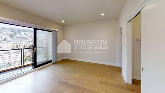 Foto del edificio - 557 Ellington Ave